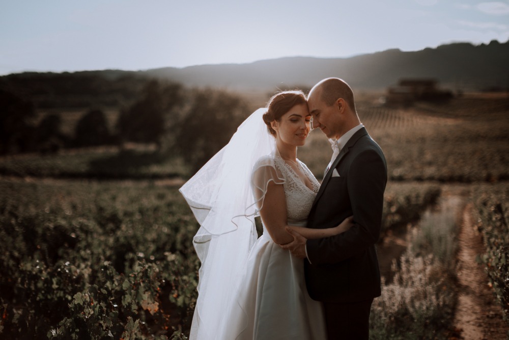 Mariage château de Bellevue, atelier emelia, emotion, mariage emotion, photographe, robe de mariée, émotions, souvenir, Jour J, mariage franco allemand, séance couple beaujolais, séance couple mariage lyon, séance couple amoureux, séance couple lyon