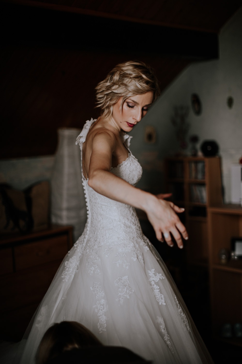 mariage château de Venon, préparatif, fleur mariage, make up, robe de marié grenoble