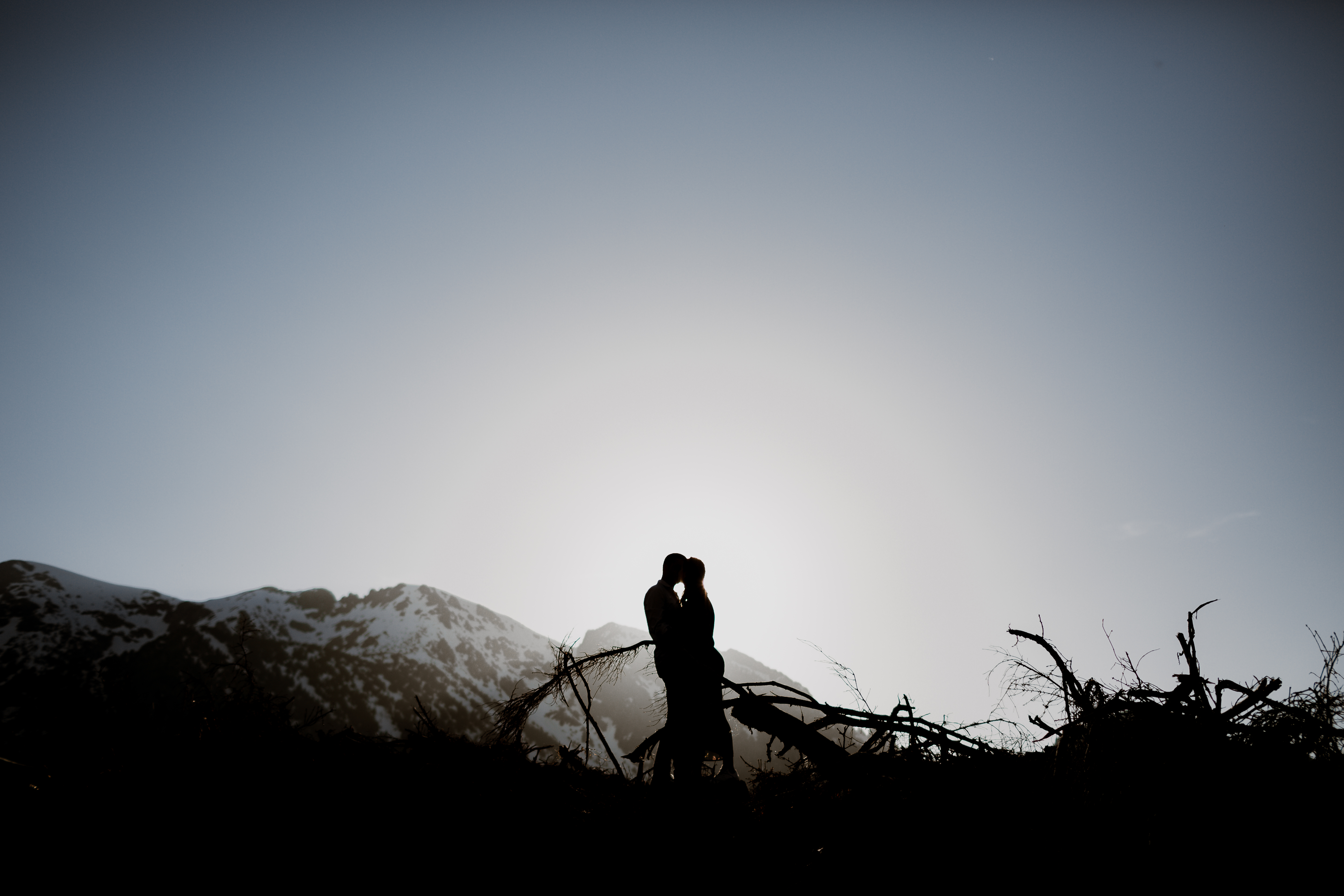 Séance couple Grenoble - Séance engagement Isere - Séance engagement Grenoble - Séance engagement Alpes - Séance engagement Montagne - Photo couple montagne-