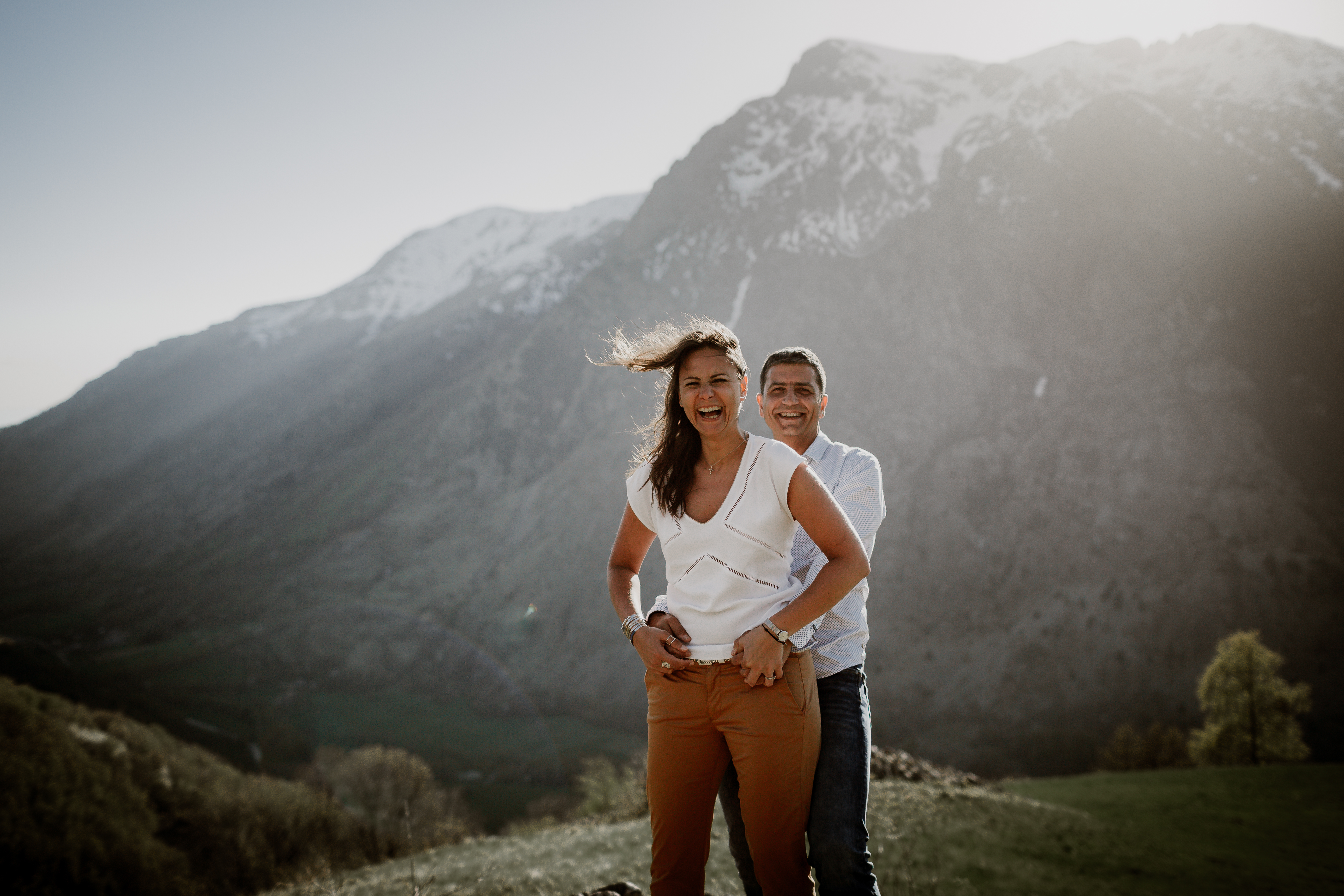 Séance couple Grenoble - Séance engagement Isere - Séance engagement Grenoble - Séance engagement Alpes - Séance engagement Montagne - Photo couple montagne-