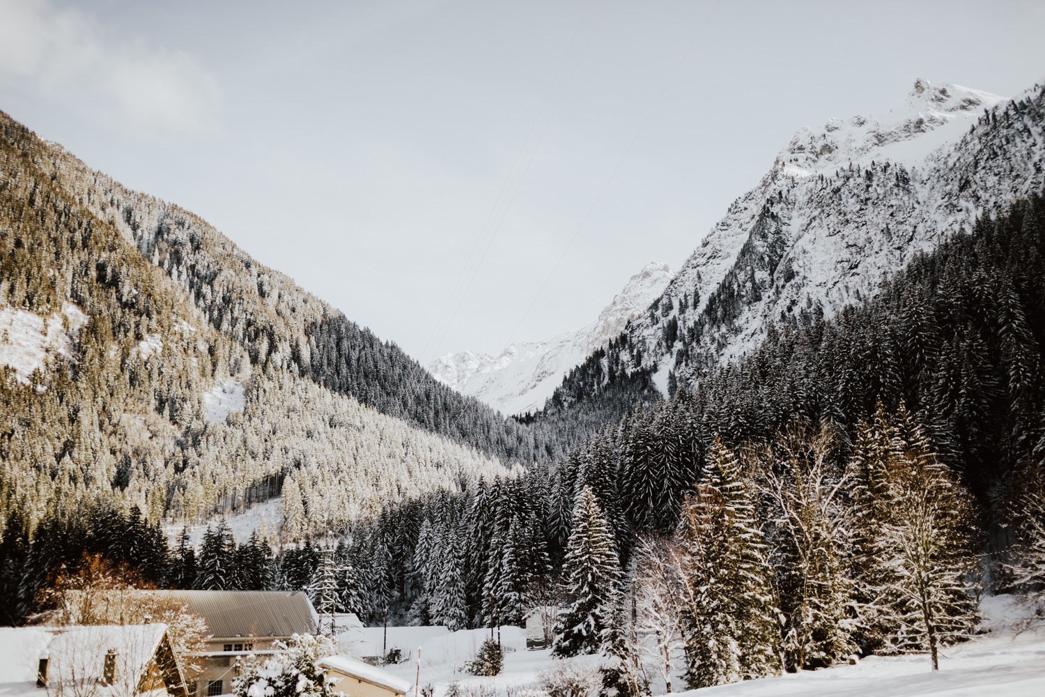 Amandine Marque-photographe-professionel-Grenoble--Megève-Annecy-Chambery-rhone-alpes-mariage-hiver-station-evenement- Mariage en station dans les Alpes